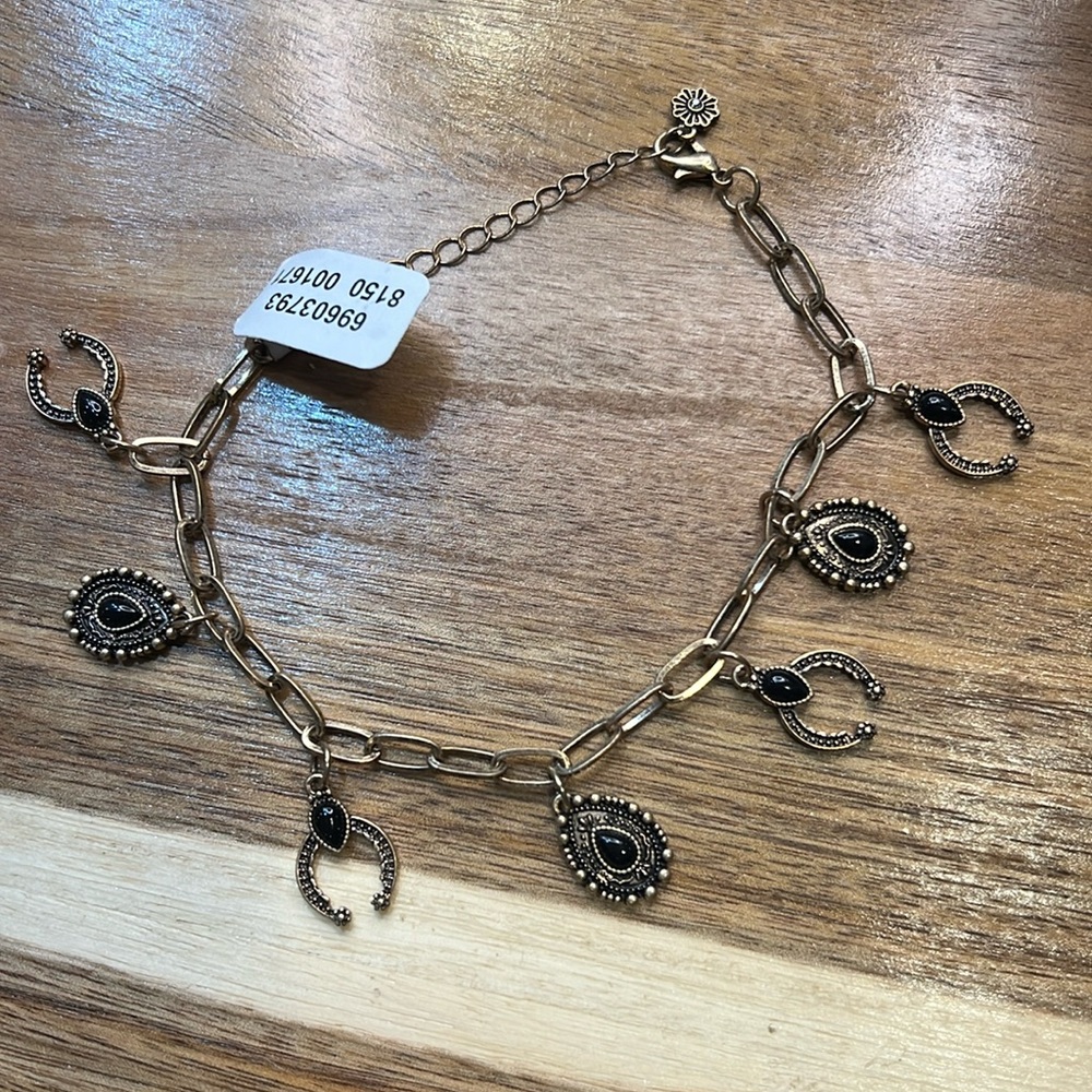 FREE PEOPLE bracelet♥️